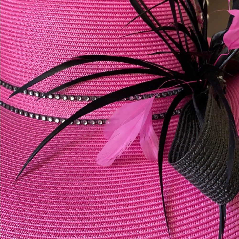 Pink Hat - Picture 3 of 6